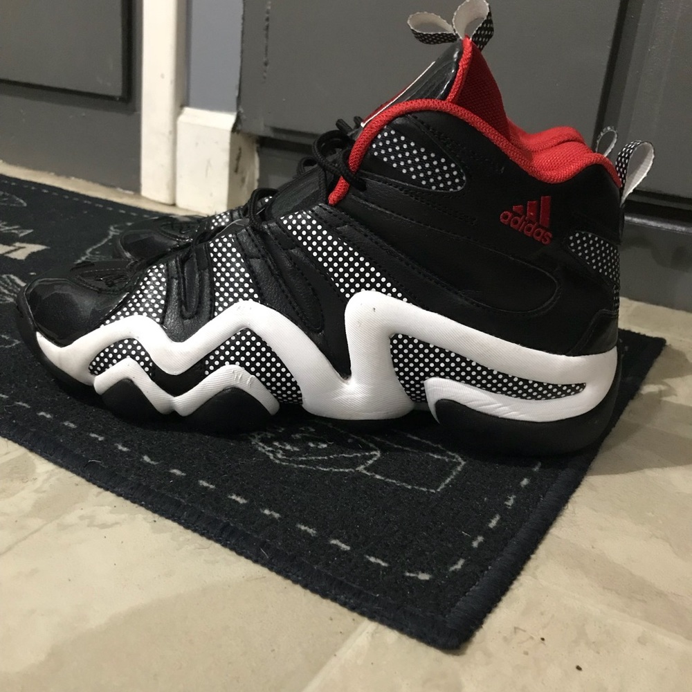 Red,Black,& White Kobe Bryant Crazy 8s